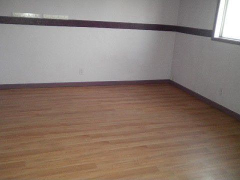 2nd image of 702-260 Richmond Rd E