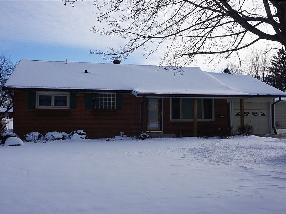 1st image of 303 Sunset Place