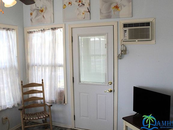 4th image of 37640 Oak Lake Dr