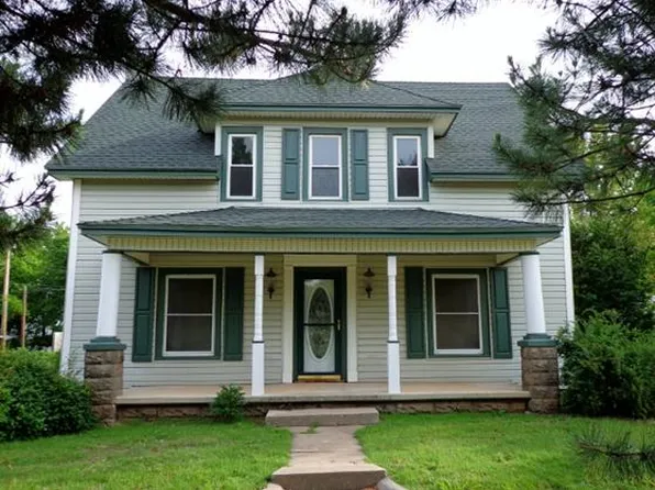 808 E Grand Ave, Tonkawa, OK 74653