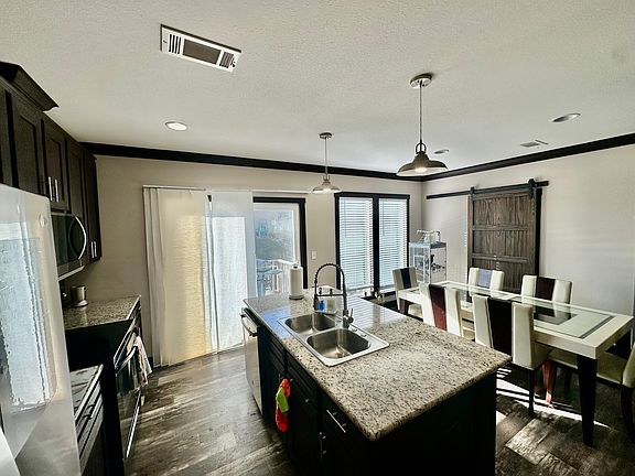 5th image of 1405 Mink Loop #207