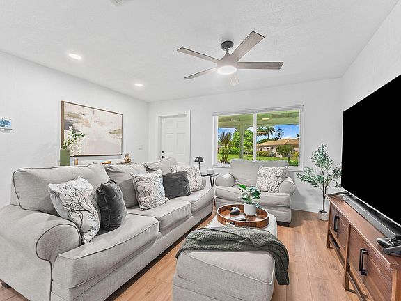 4th image of 7100 NW 92nd Avenue