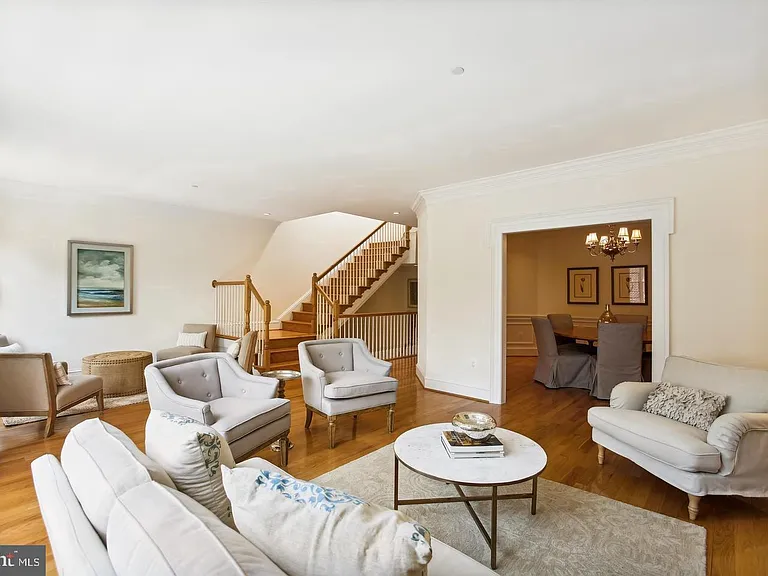 7022 Little Leaf Linden Ln — Photo 11