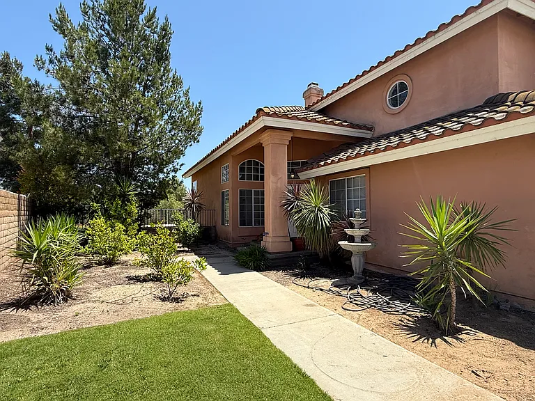 39968 Milkwood Ln — Photo 4
