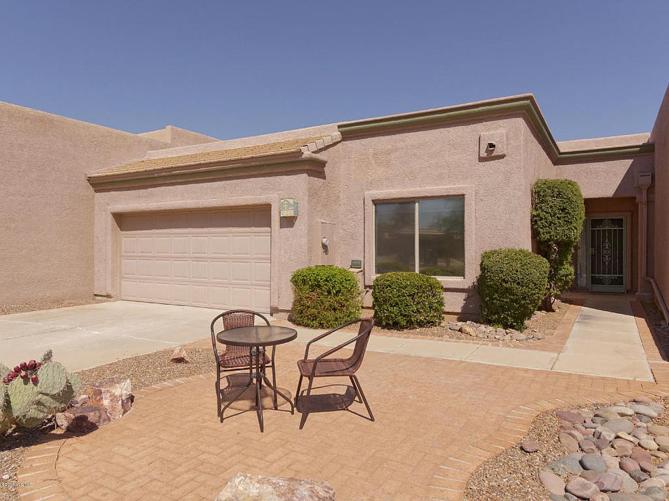 1st image of 460 W Pecan Valley Dr
