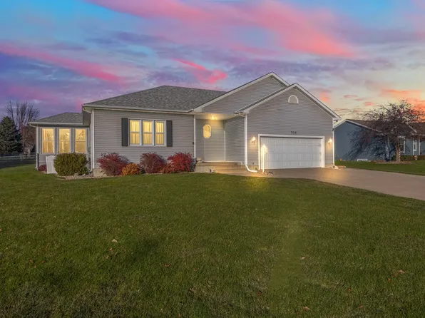 706 NE 57th Ave, Des Moines, IA 50313