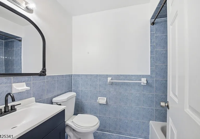 20 Wakeman Ave — Photo 8