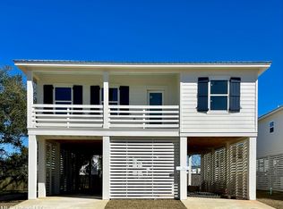 214 Clark Ave, Pass Christian, MS 39571