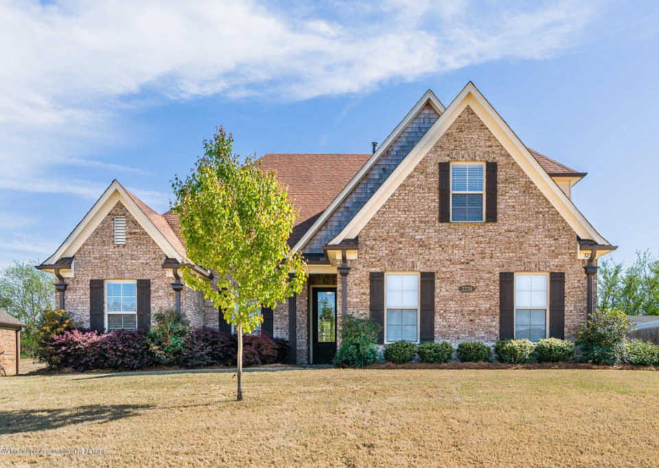 1st image of 3239 Rosewood Dr