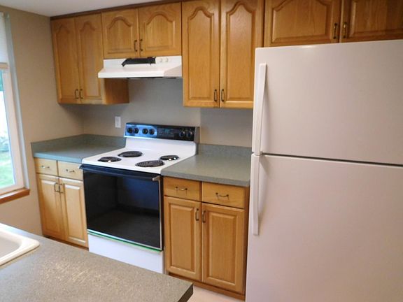 5th image of 2535 SE Brookwood Dr