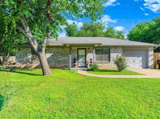 206 Lovelady St, Cleburne, TX 76033