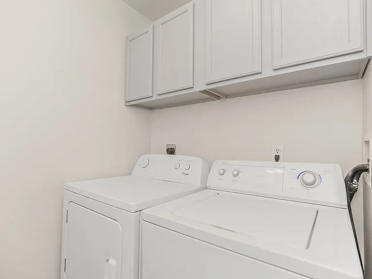 Three Bedroom - 3 Bed / 2 Bath - 1,326 Sq.Ft.