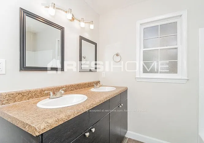 380 Amber Way — Photo 17