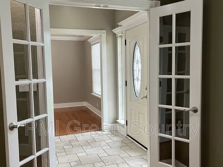 1608 S Kalanchoe Ave — Photo 4