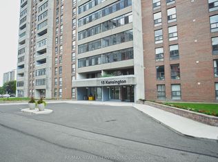 15 Kensington Rd E #1901, Brampton, ON L6T 3W2