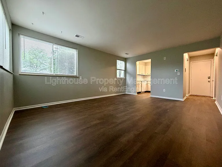 4142 Oak Park Dr SE #2 — Photo 3