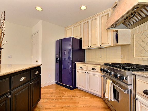 5th image of 9917 182nd Ave E