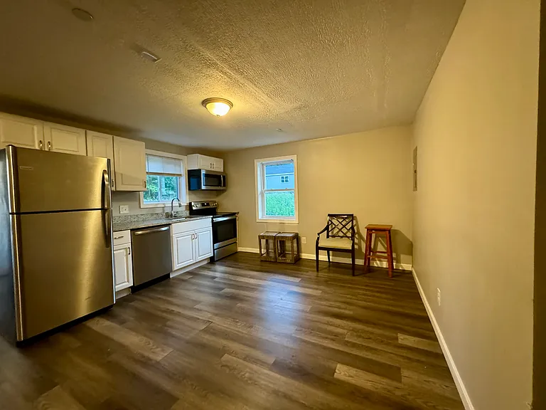 34 Granite St #1A — Photo 1