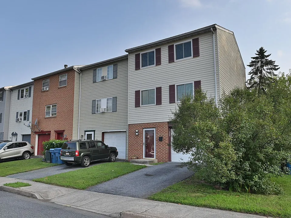 270 Broad St