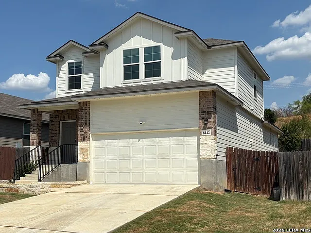 3 bed, 2.5 bath, 1858 sqft, $1,899 — Photo 2