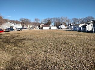 220 N West St, Missouri Valley, IA 51555