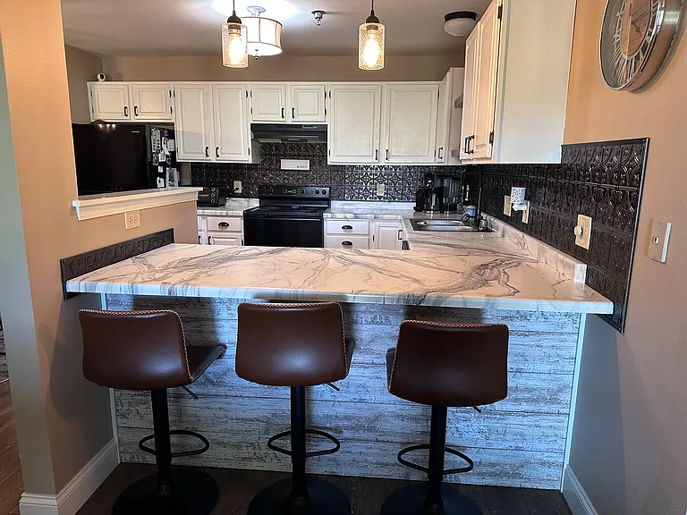 1964 Parknoll Ln — Photo 12