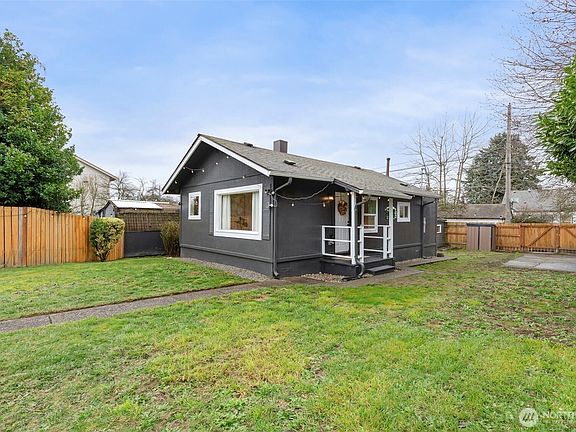 3rd image of 6106 S Thompson Avenue