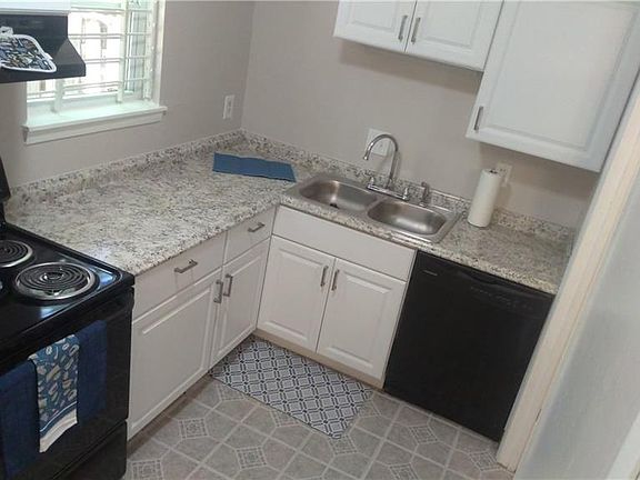 3rd image of 4701 Flat Shoals Rd