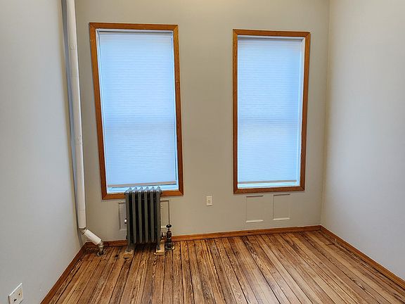 5th image of 32-85 37th St #1R