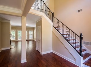 300 Shady Oaks Dr, Eads, TN 38028