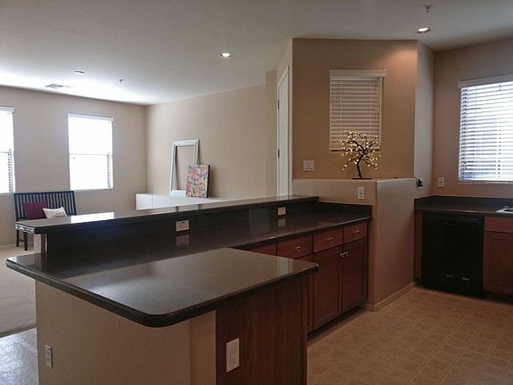 KitchenGreatRoom