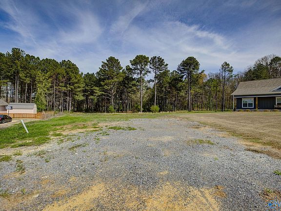 2nd image of 183 Spring Creek Dr