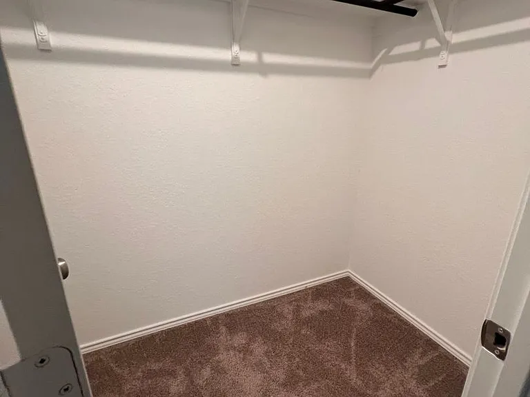 5466 Daphne Path — Photo 12