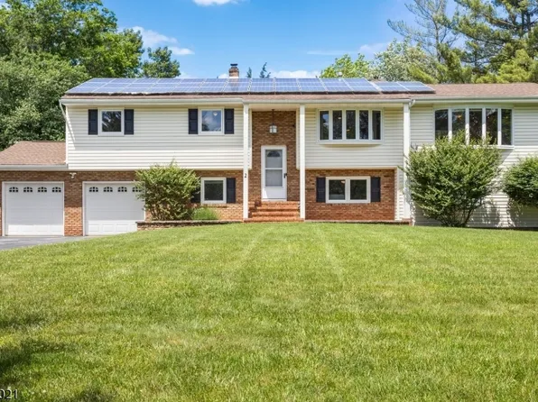 2 Barbara Dr, Hillsborough Twp., NJ 08844