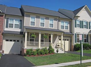 12007 Lake Dorian Dr, Bristow, VA 20136