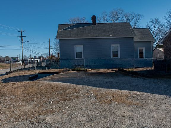 5th image of 519 Maxwell Ave