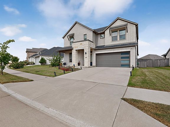 4th image of 6725 Aster Dr
