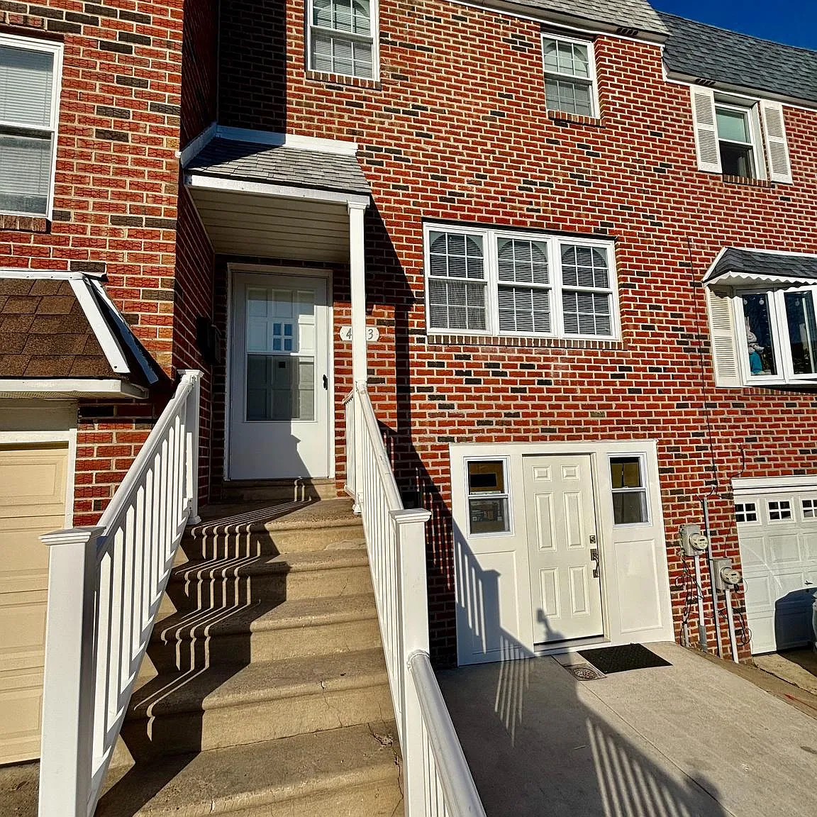 3 bed, 2.5 bath, 1404 sqft, $2,100 — Photo 1