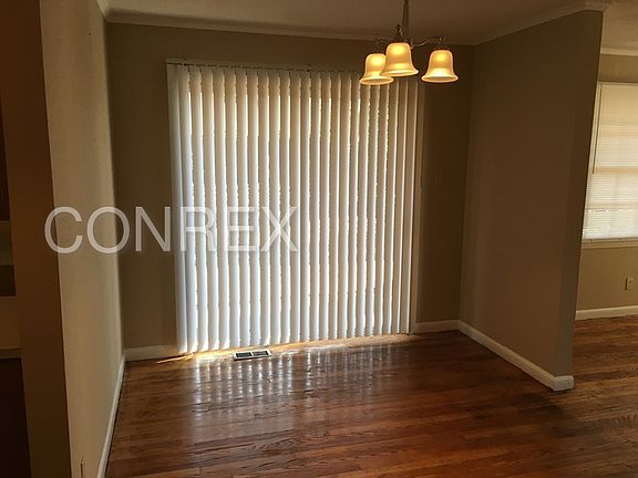 3rd image of 108 James Ct