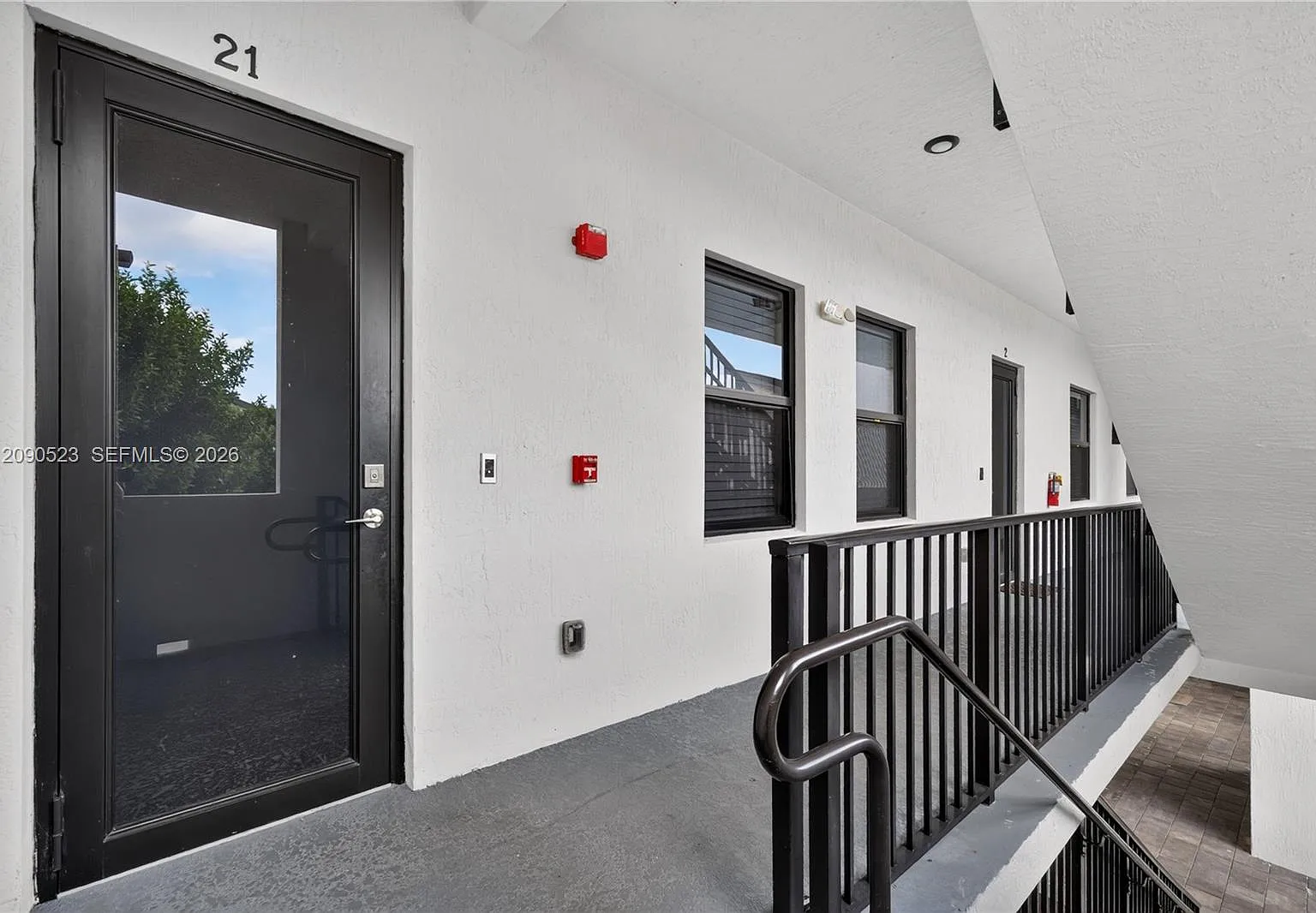 Apex At Park Central Cond — Photo 2