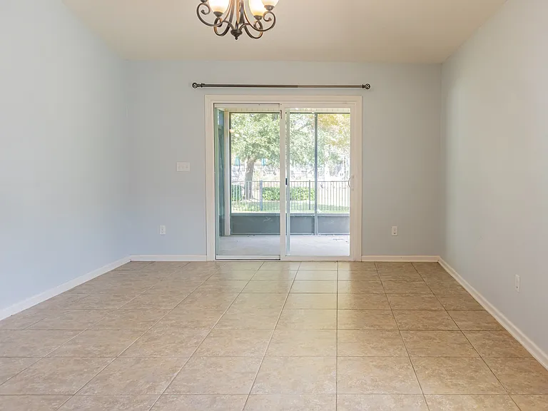 112 Celtic Wedding Dr — Photo 4