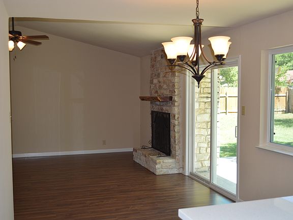 4th image of 407 Dove Creek Dr