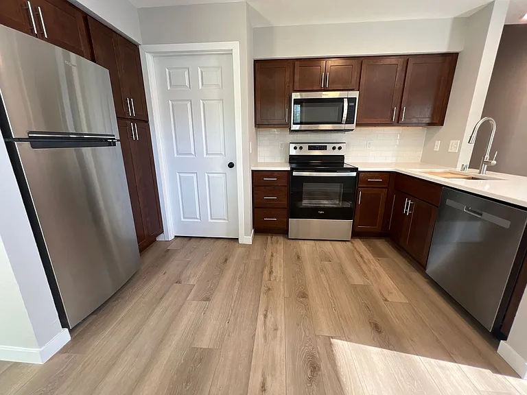 2948 King James Way — Photo 1