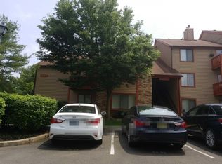 2701 Sussex Ct, Mount Laurel, NJ 08054