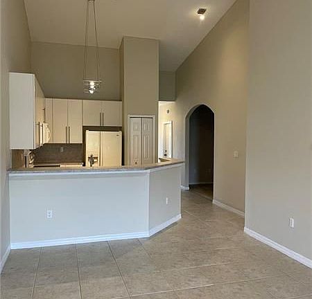 2nd image of 3371 NE 11th Dr #3371