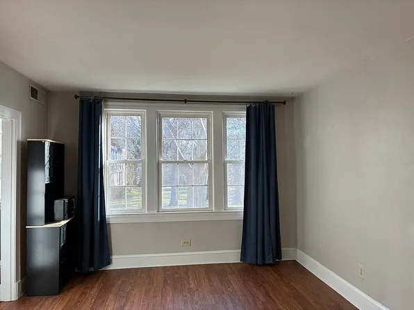 1762 N Troy St APT 647, Arlington, VA 22201