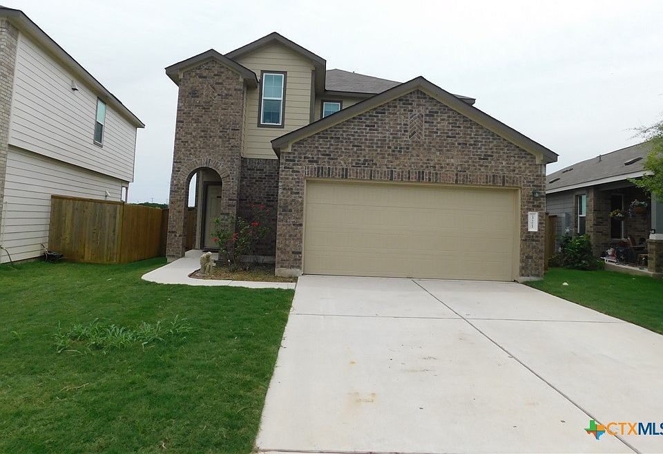 2nd image of 321 NE Bronco Billy Dr