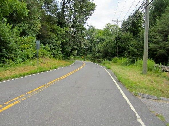 2nd image of 6 Route 37 E