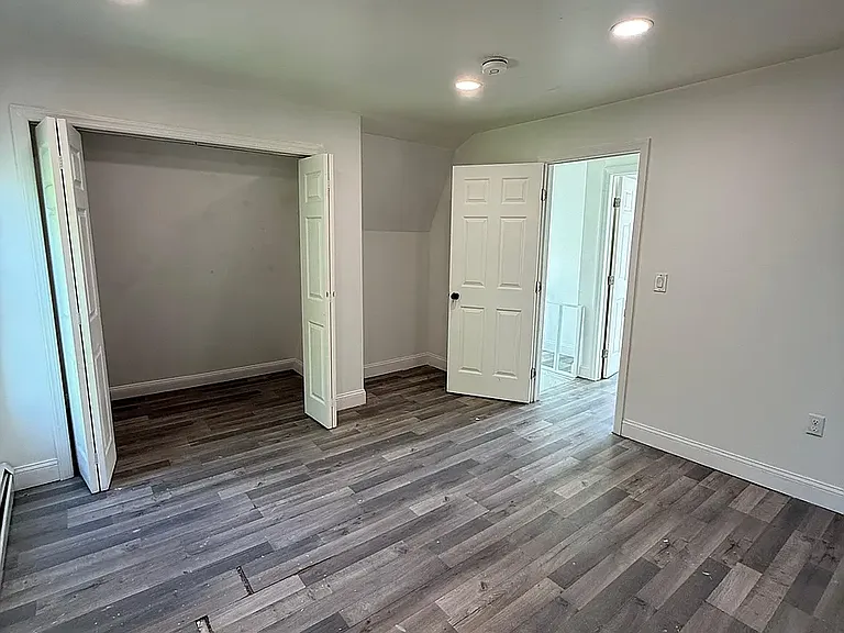 410 Chadwick Ave — Photo 8