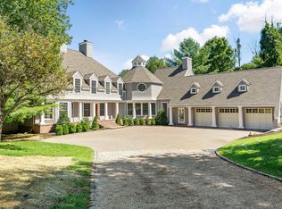 18 Great Hills Farm Rd, Bedford, NY 10506